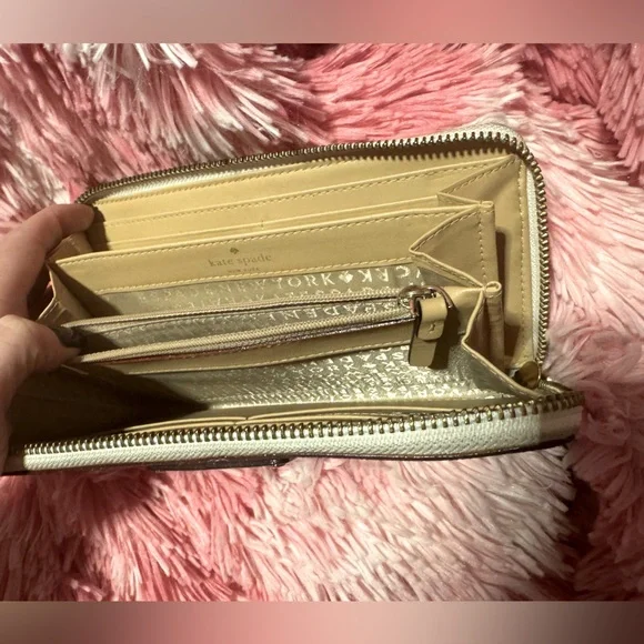 Kate Spade New York Cedar Street Lacey Wallet - Picture 4 of 7